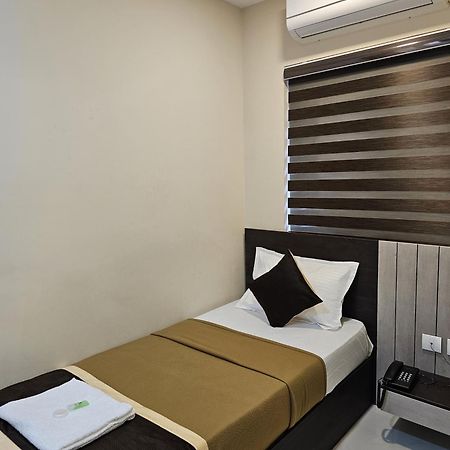 Thaal Residency Cheruvathur-Hala Groups Nīleshwar Kültér fotó