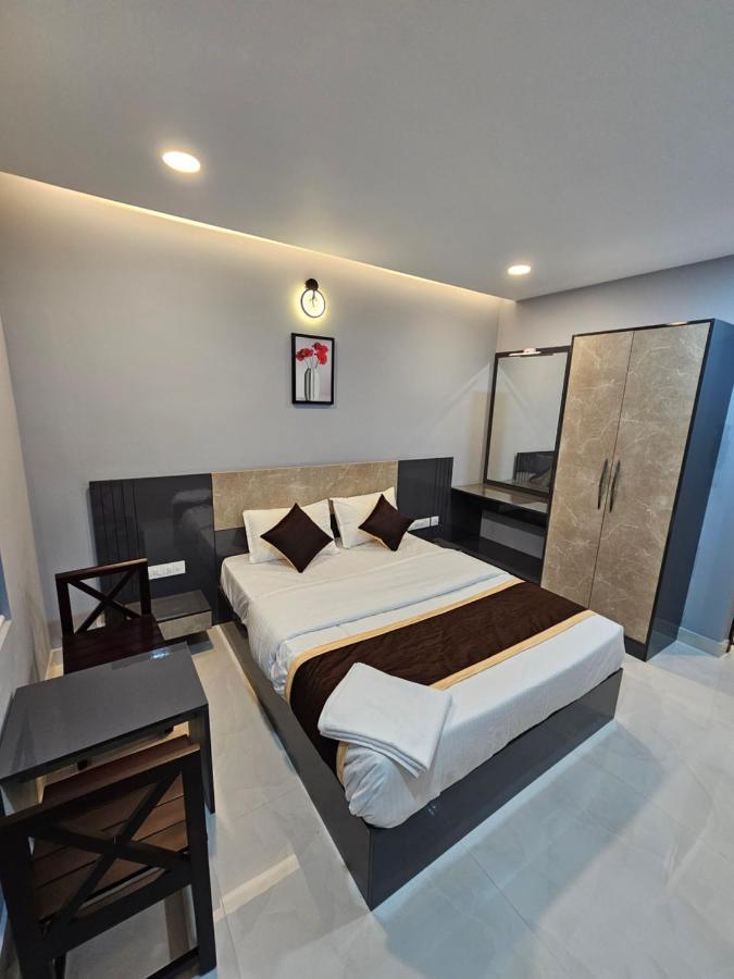 Thaal Residency Cheruvathur-Hala Groups Nīleshwar Kültér fotó
