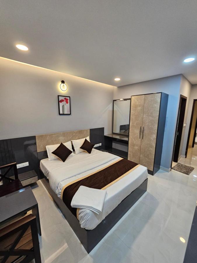 Thaal Residency Cheruvathur-Hala Groups Nīleshwar Kültér fotó