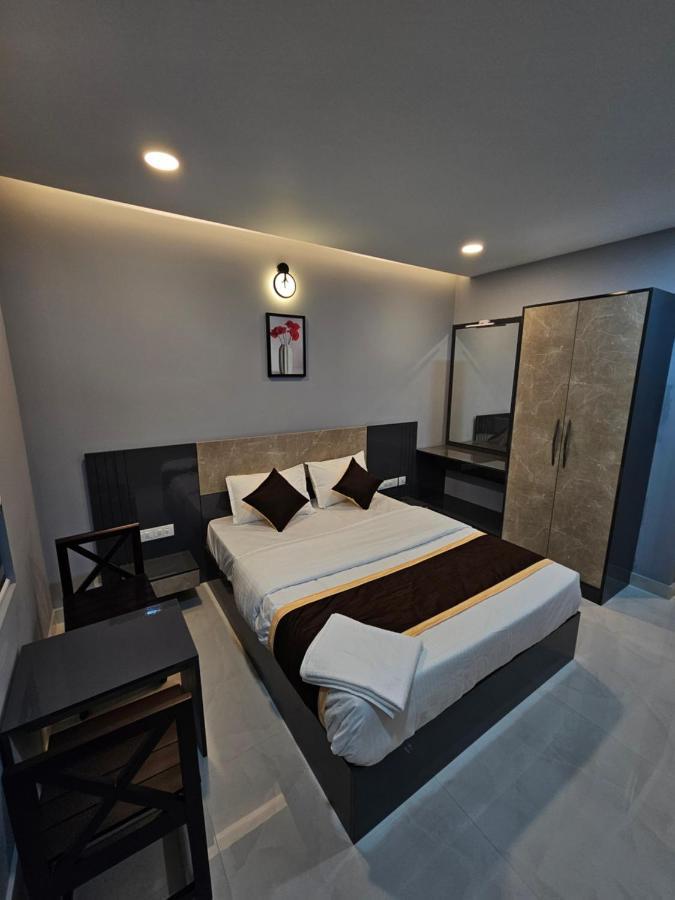 Thaal Residency Cheruvathur-Hala Groups Nīleshwar Kültér fotó