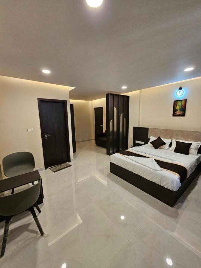 Thaal Residency Cheruvathur-Hala Groups Nīleshwar Kültér fotó