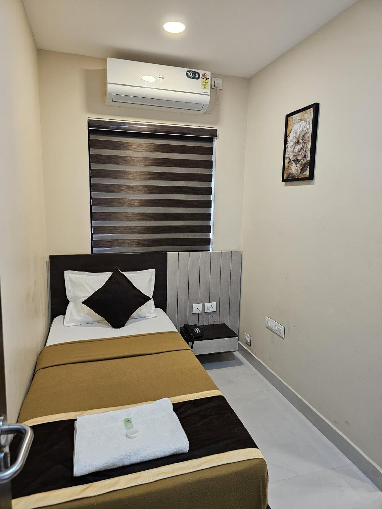 Thaal Residency Cheruvathur-Hala Groups Nīleshwar Kültér fotó