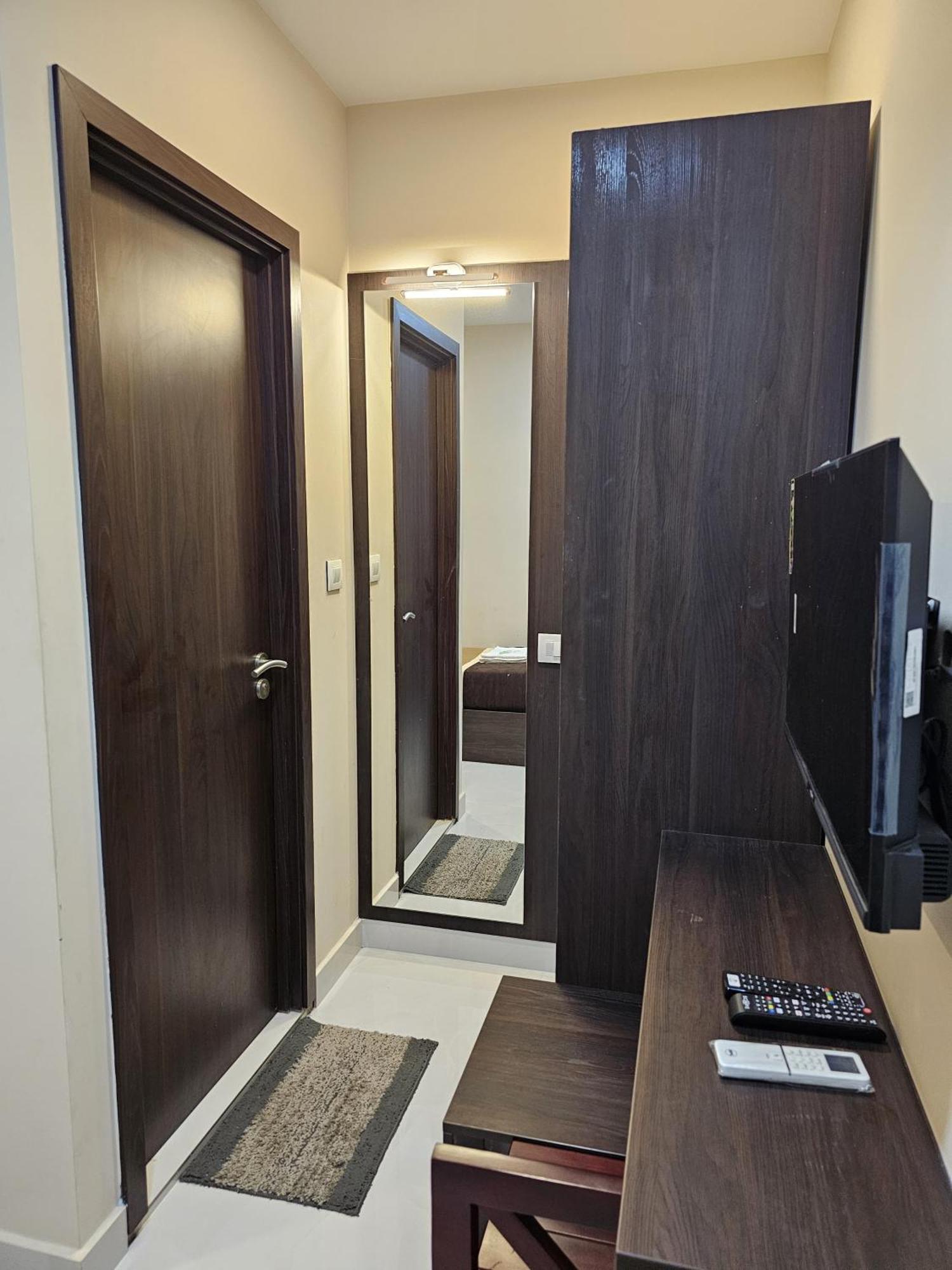 Thaal Residency Cheruvathur-Hala Groups Nīleshwar Kültér fotó